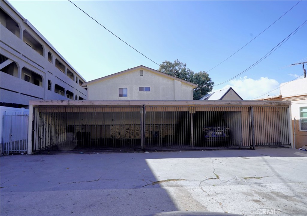 1050 Molino Ave Avenue