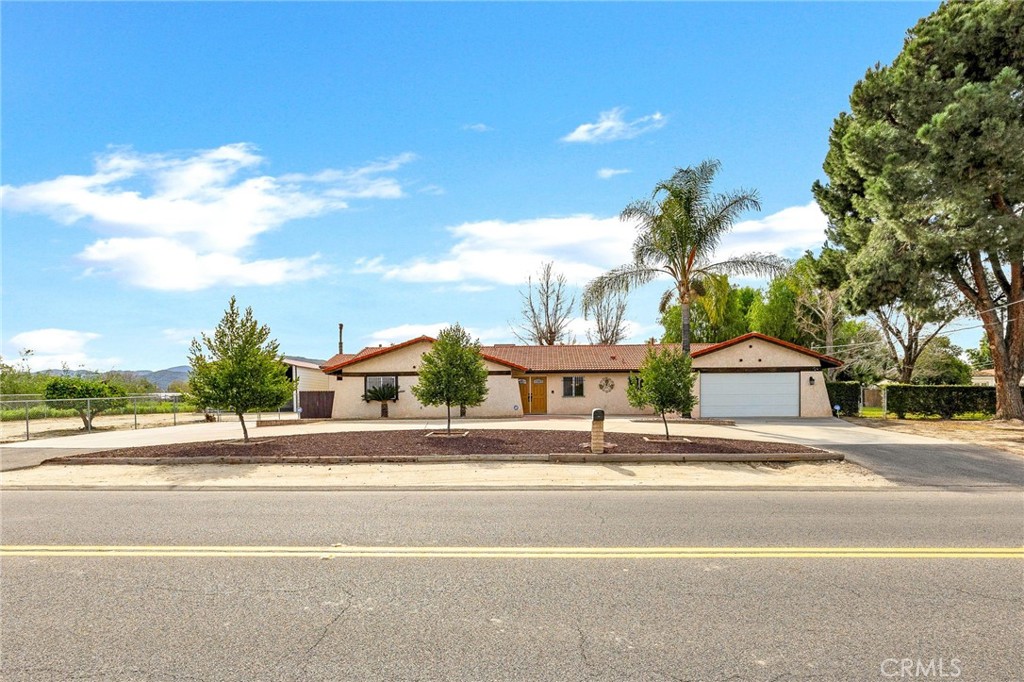 42325 Whittier Avenue