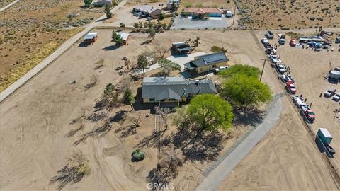 Photo of 9475 Central Rd, Apple Valley, CA 92308 (MLS # IG26069811)