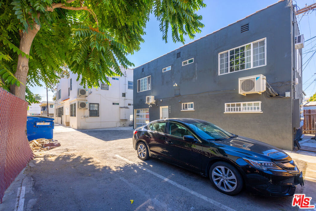 2666 Orchard Avenue