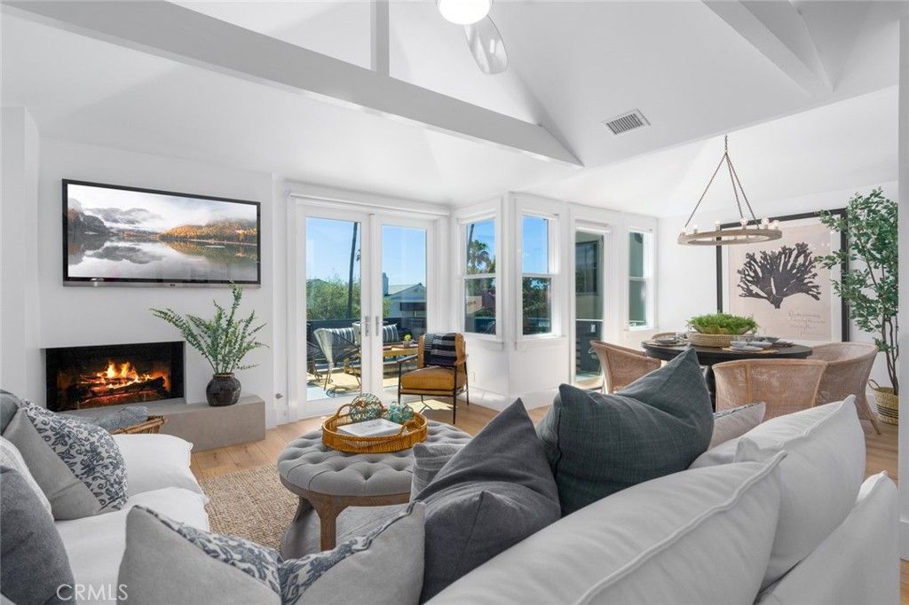 Photo of 409 Goldenrod Avenue #A, Corona Del Mar, CA 92625 (MLS # NP26086020)