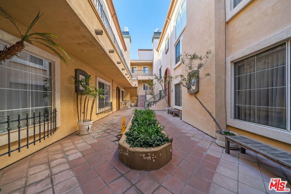 Photo of 7037 La Tijera Boulevard #C101, Los Angeles, CA 90045 (MLS # 25628251)