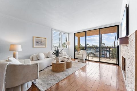 201 Bay Shore Avenue 209 Long Beach CA 90803