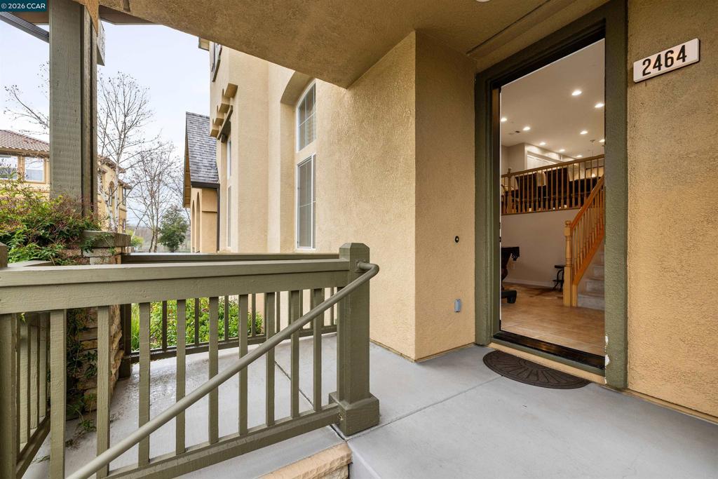 2464 2464 Millstream Ln