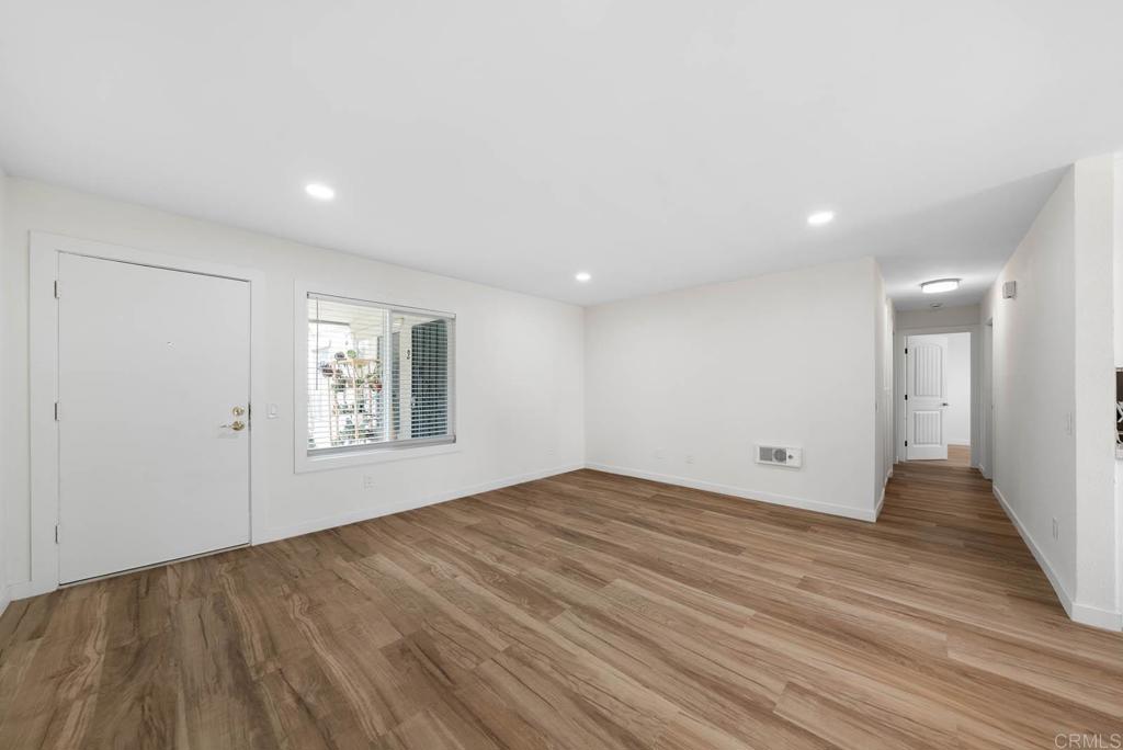 3825 Van Dyke Ave Apt 3