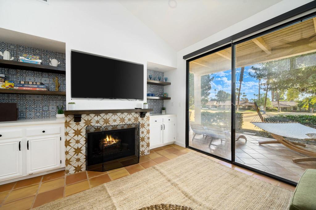 298 San Vicente
