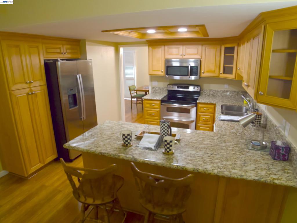 5214 Riverdale Ct