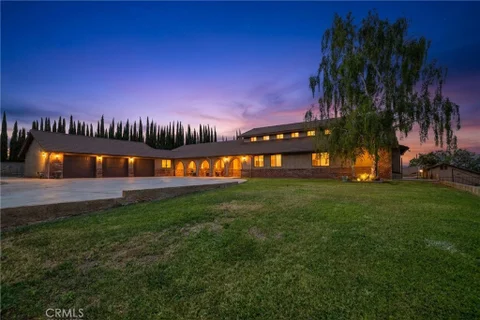 8956 Oak Creek Rd, Cherry Valley, CA 92223 - MLS#: IG26174172
