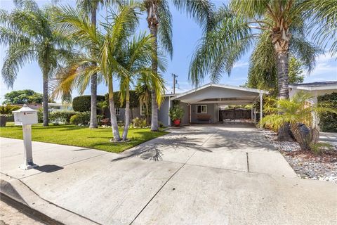 Photo of 5515 N Duxford Ave, Azusa, CA 91702 (MLS # CV26084902)