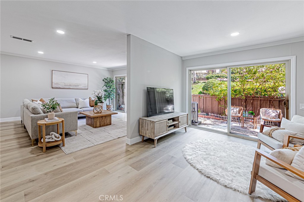 2523 Cypress Point