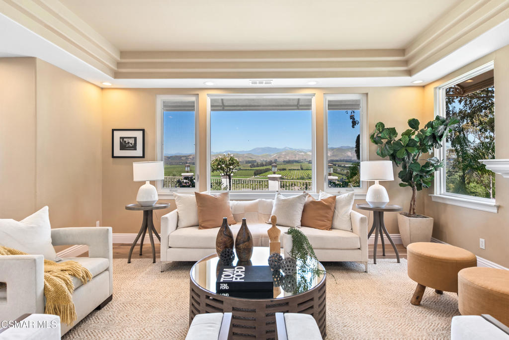 Las Posas Estates - 5249 - Residential