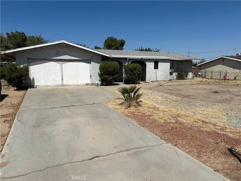 Photo of 9922 Victor Avenue, Hesperia, CA 92345 (MLS # CV25191774)