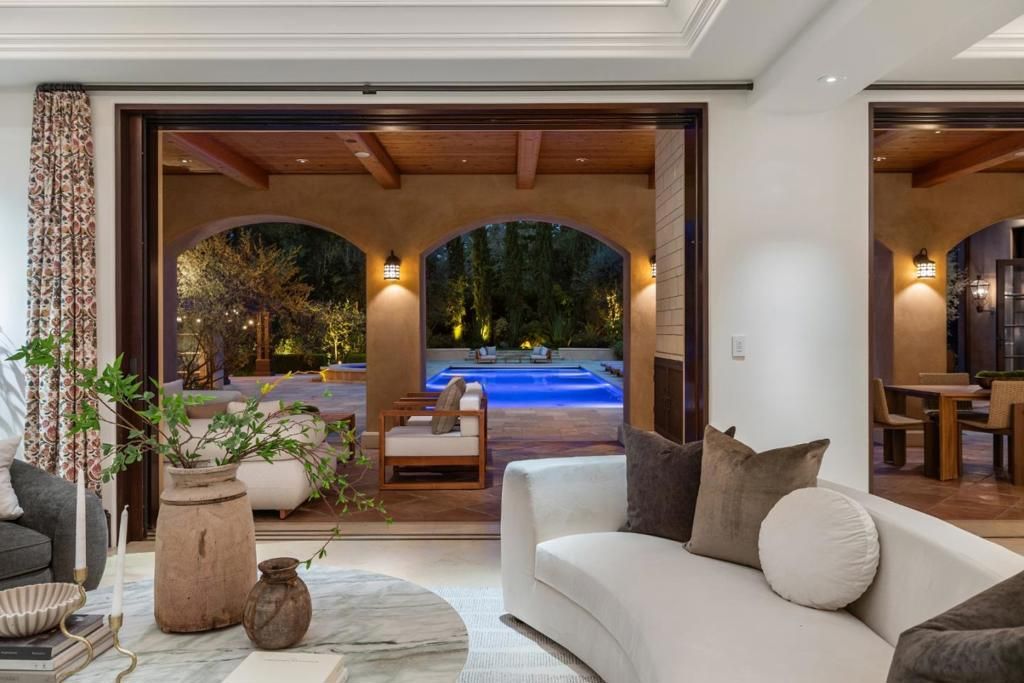 Photo of 2 Somerset Lane, Atherton, CA 94027 (MLS # ML82036741)