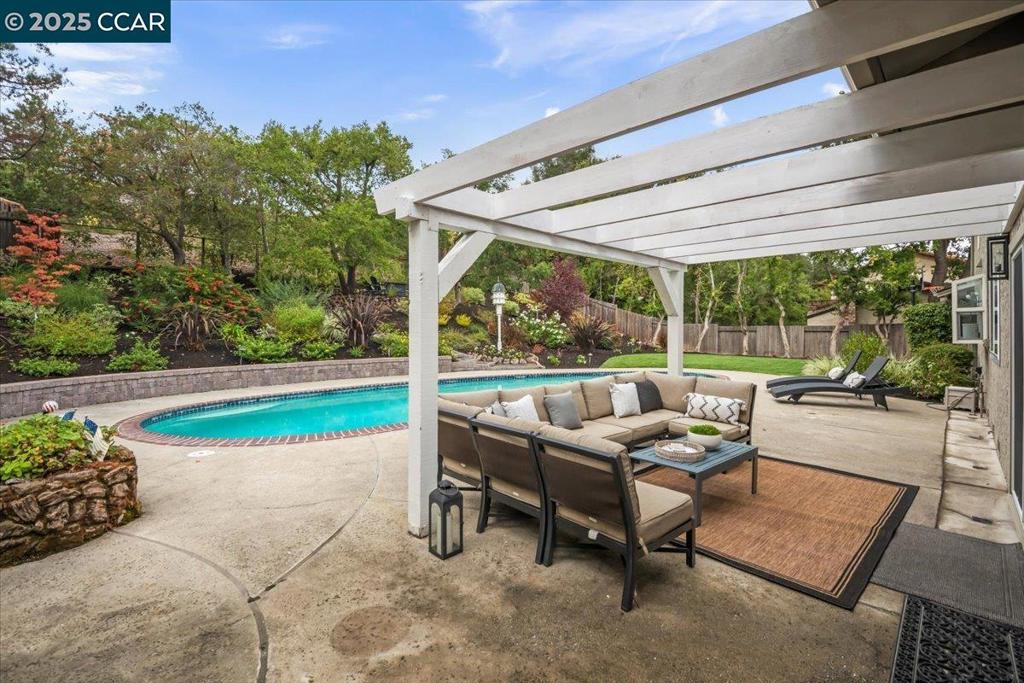 WESTSIDE DANVILL - Residential