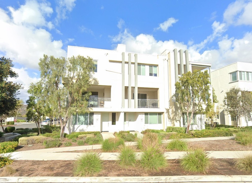 This beautifully furnished 4-bedroom, 3.5-bathroom residence, built by renowned builder William Lyon and located in the desirable Parasol Park community, features a thoughtfully designed floor plan perfect for modern, flexible living. Bright and airy throughout, the home is filled with natural light and enhanced by stylish upgrades, including recessed lighting. Move-in ready, it comes complete with a refrigerator, washer, and dryer for your convenience.
Ideally situated near Parasol Park, Great Park, and just minutes from top-rated Portola High School, this home offers access to exceptional community amenities—enjoy a resort-style pool, spa, water park, sports courts, BBQ areas, and a beautifully appointed clubhouse. This is turnkey living at its finest in one of Irvine’s most vibrant neighborhoods.