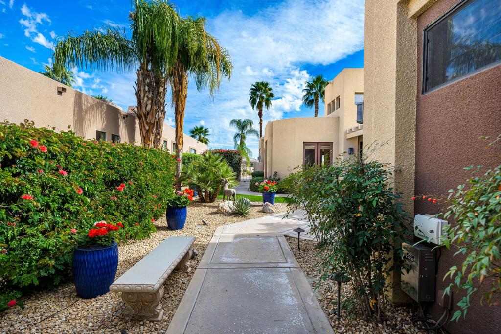 9 Via Haciendas