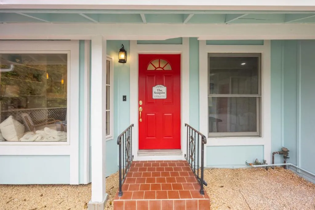 Half Moon Bay, California 94019, United States, 3 Bedrooms Bedrooms, ,2 BathroomsBathrooms,Residential,Active,206402