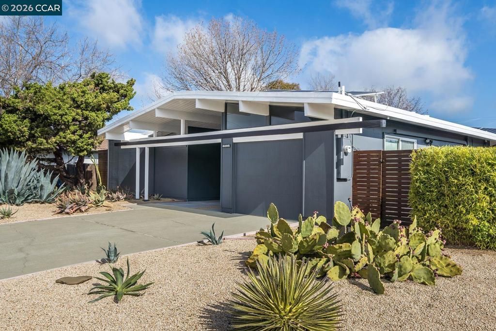 Photo of 4095 Phoenix St St, Concord, CA 94521 (MLS # 41129869)