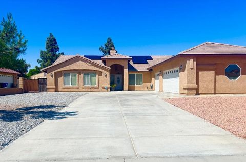 Photo of 13426 Gold Springs St, Victorville, CA 92392 (MLS # CV26082626)