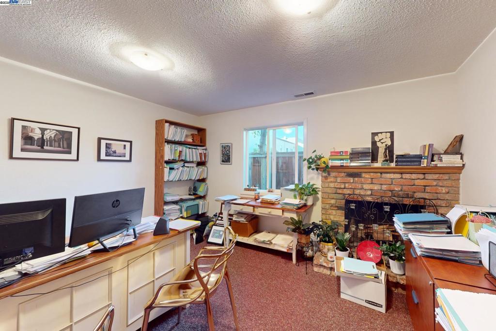 POINT RICHMOND - Residential
