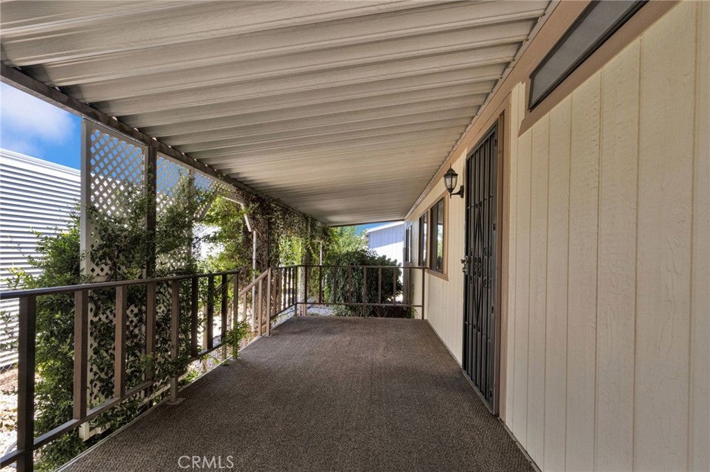 9161 Santa Fe Avenue E 29