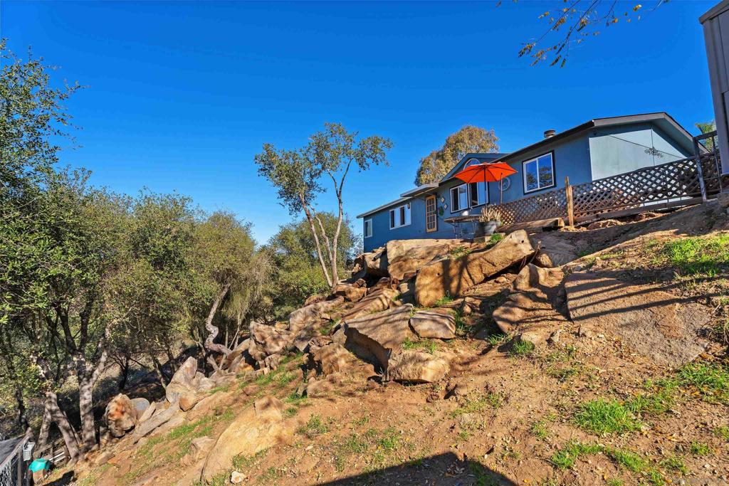 300 Thornton Dr 4