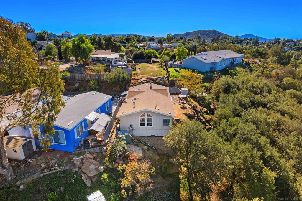300 Thornton Dr 4