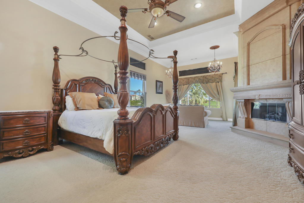 Mountain View CC - Residential Lease