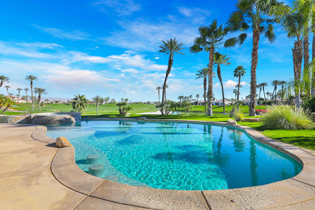 Mountain View CC - Residential Lease