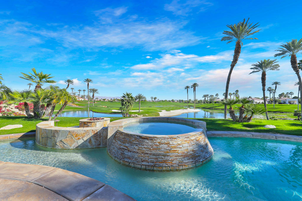 Mountain View CC - Residential Lease