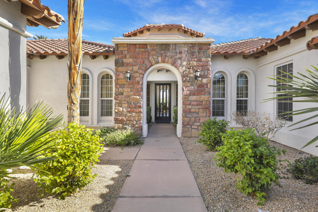 Mountain View CC - Residential Lease