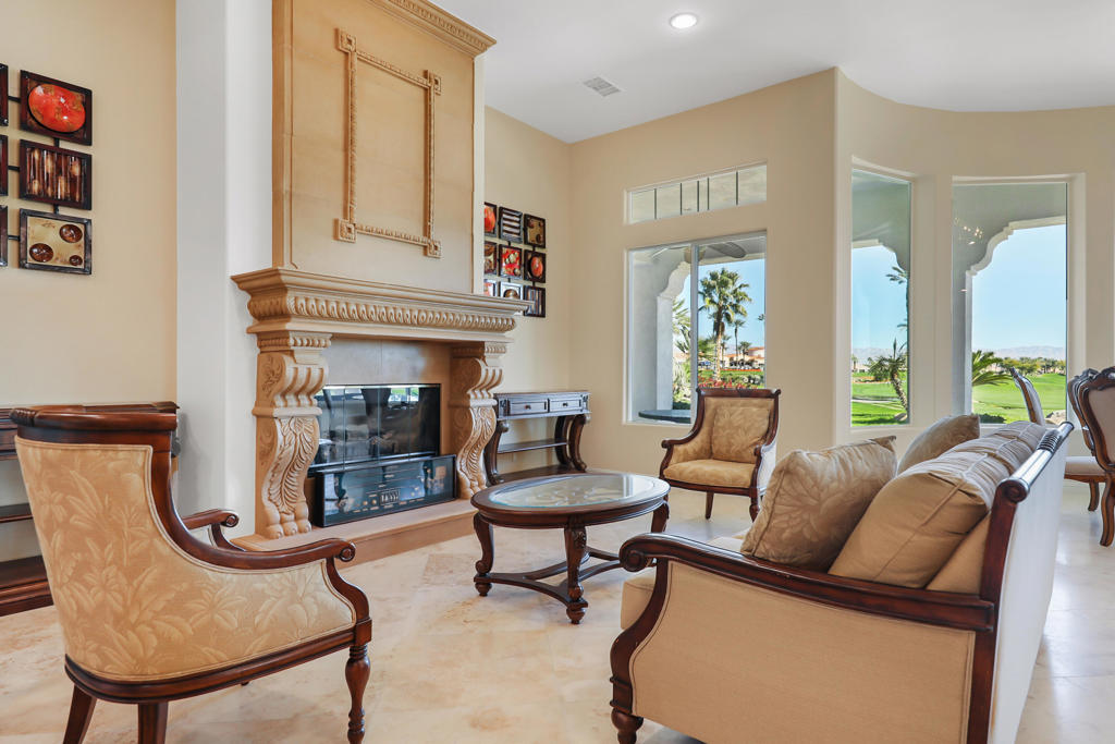 Mountain View CC - Residential Lease