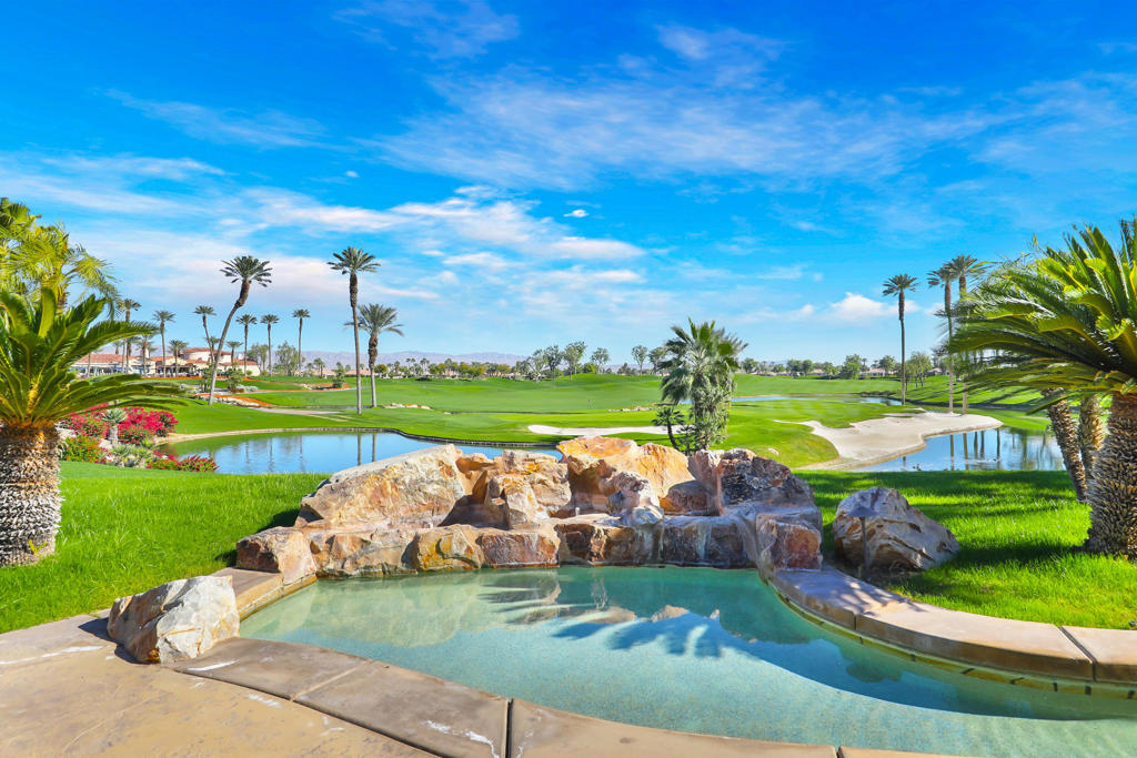 Mountain View CC - Residential Lease