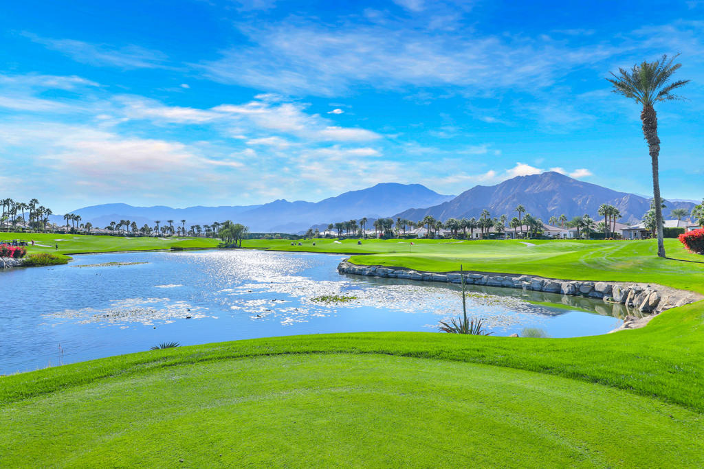 Mountain View CC - Residential Lease
