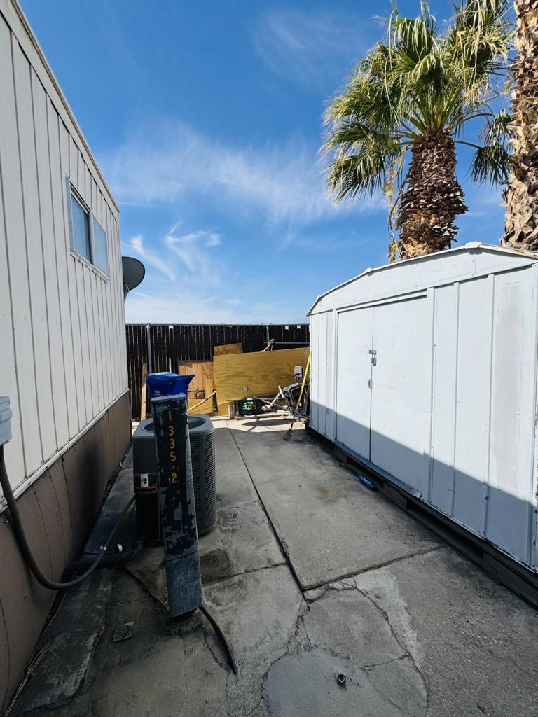 15225 Palm St Drive 3