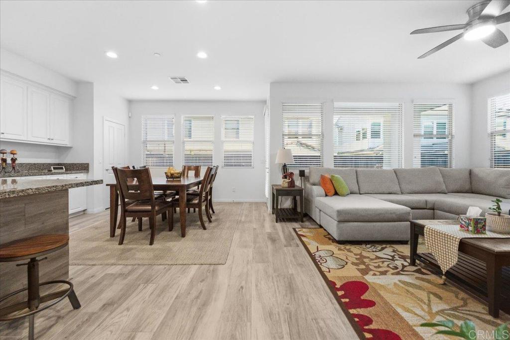 1184 Calle Oroblanco 3