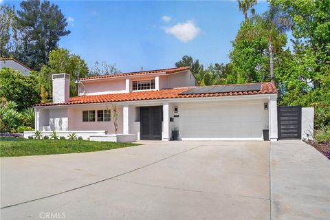 Photo of 4515 Park Livorno, Calabasas, CA 91302 (MLS # SR26089505)