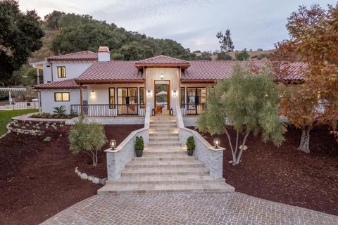 372 Corral De Tierra Road Salinas CA 93908