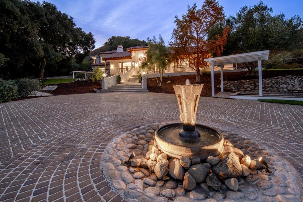 372 Corral De Tierra Road