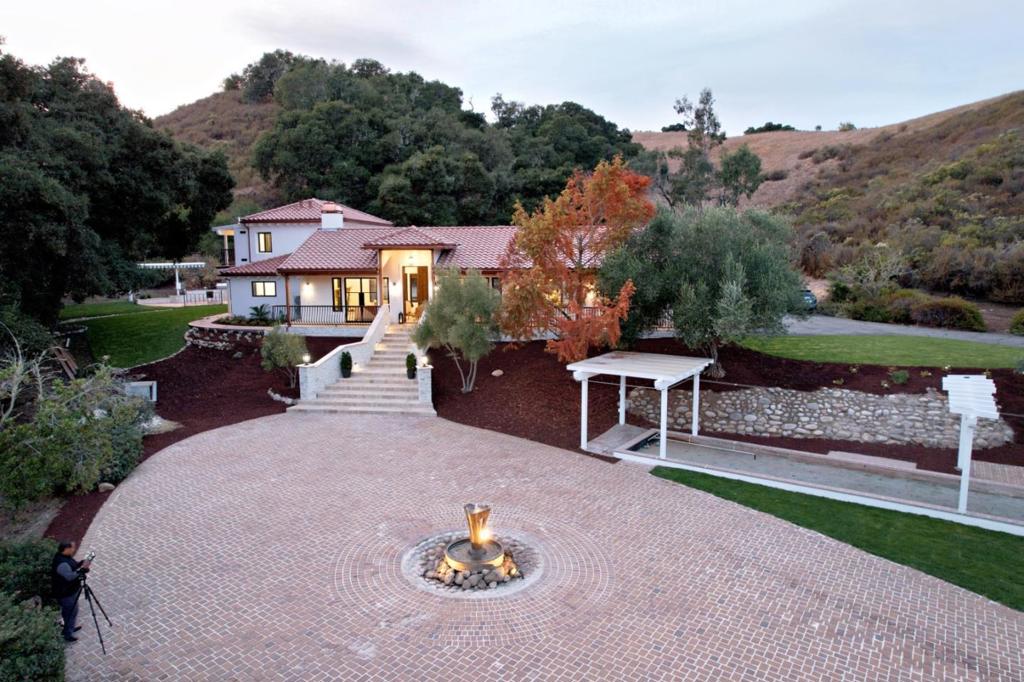 372 Corral De Tierra Road
