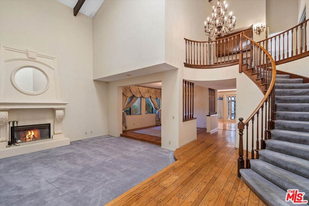 Photo of 4560 Densmore Avenue, Encino, CA 91436 (MLS # 25559909)