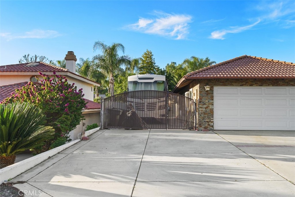 30005 Swan Point Dr.