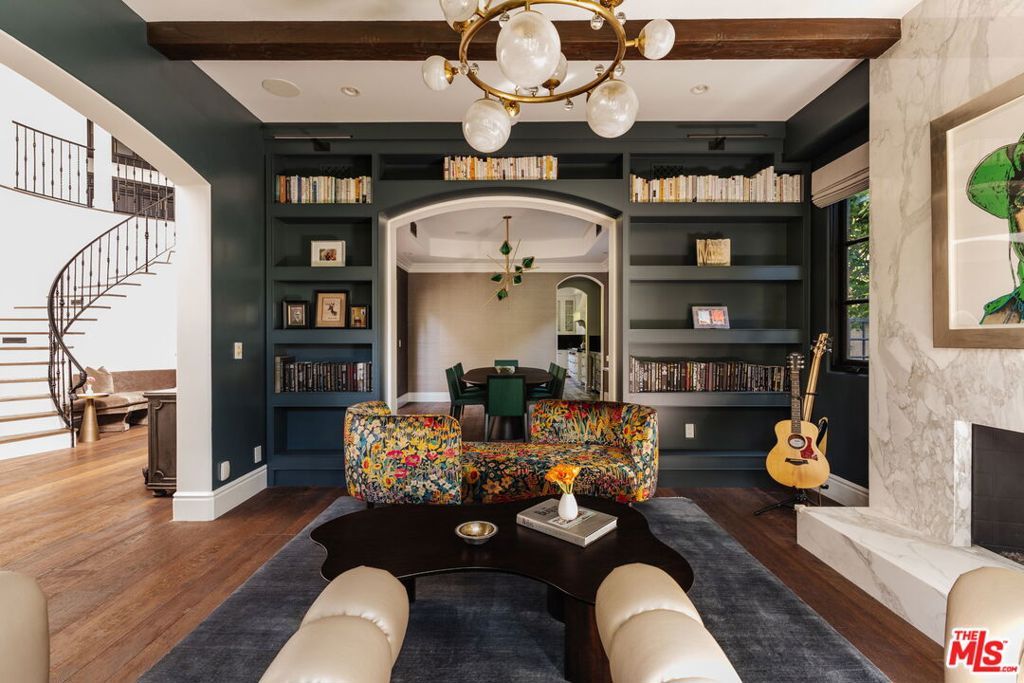 Photo of 11432 Aqua Vista Street, Studio City, CA 91604 (MLS # 26667459)