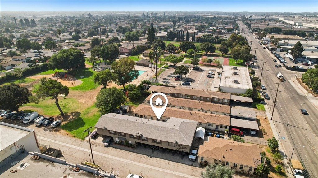 1032 S Greenwood