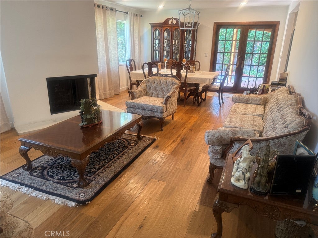 2126 W Rockinghorse