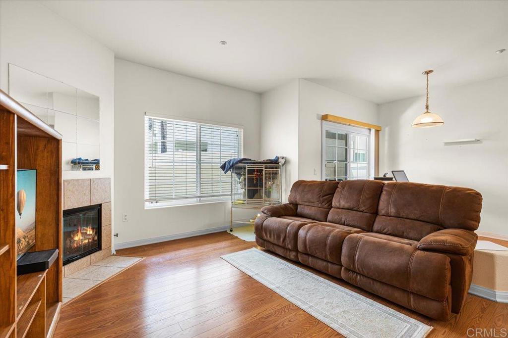 2715 Lake Pointe 116