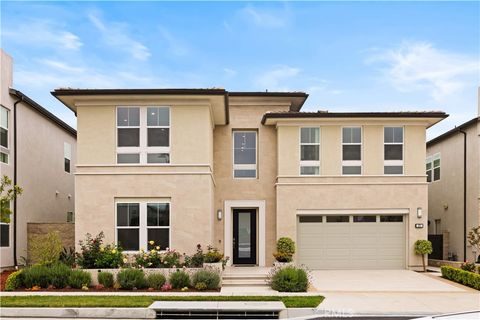 271 Huckleberry Lake Forest CA 92630