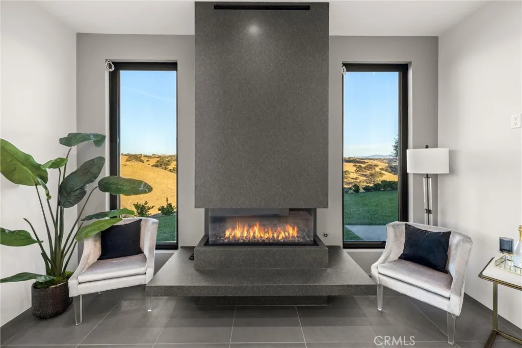 Paso Robles, California 93446, United States, 4 Bedrooms Bedrooms, ,5 BathroomsBathrooms,Residential,Active,38191