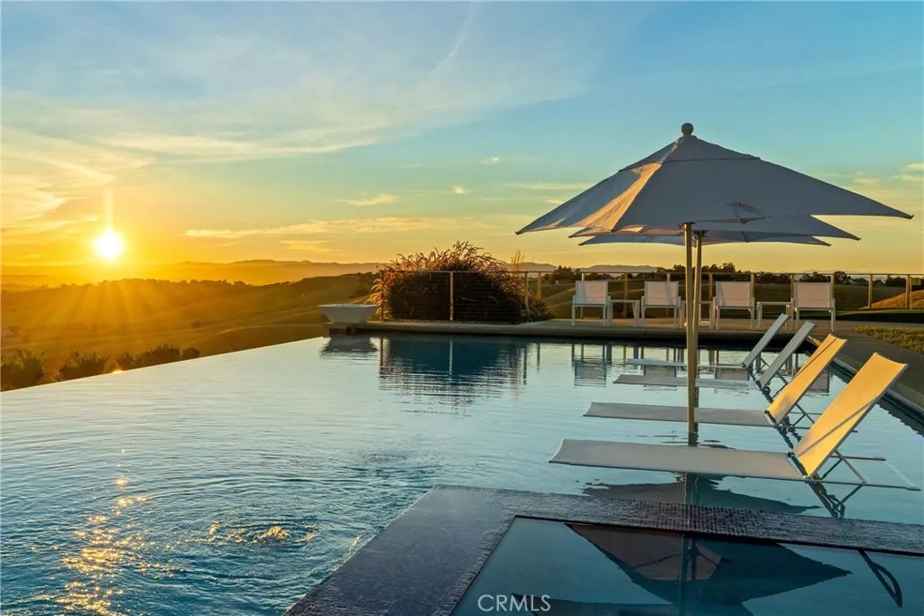 Paso Robles, California 93446, United States, 4 Bedrooms Bedrooms, ,5 BathroomsBathrooms,Residential,Active,38191