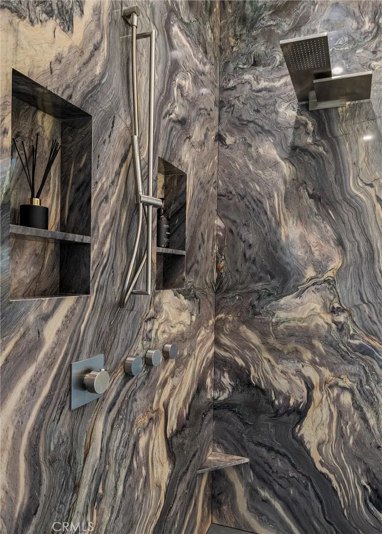 Paso Robles, California 93446, United States, 4 Bedrooms Bedrooms, ,5 BathroomsBathrooms,Residential,Active,38191